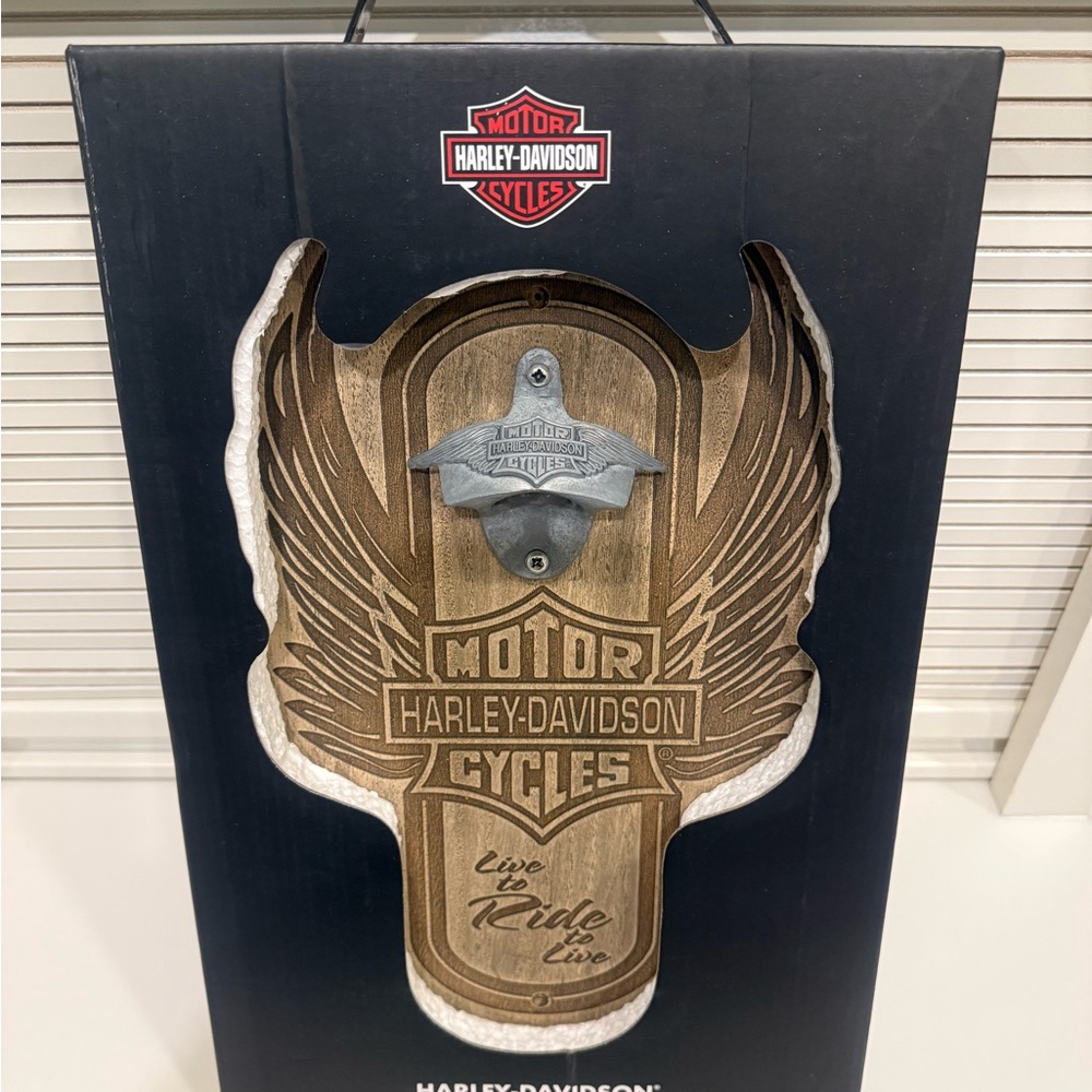 Harley-Davidson Winged Bar & Shield Magnetic Bottle Opener… Wall Mount